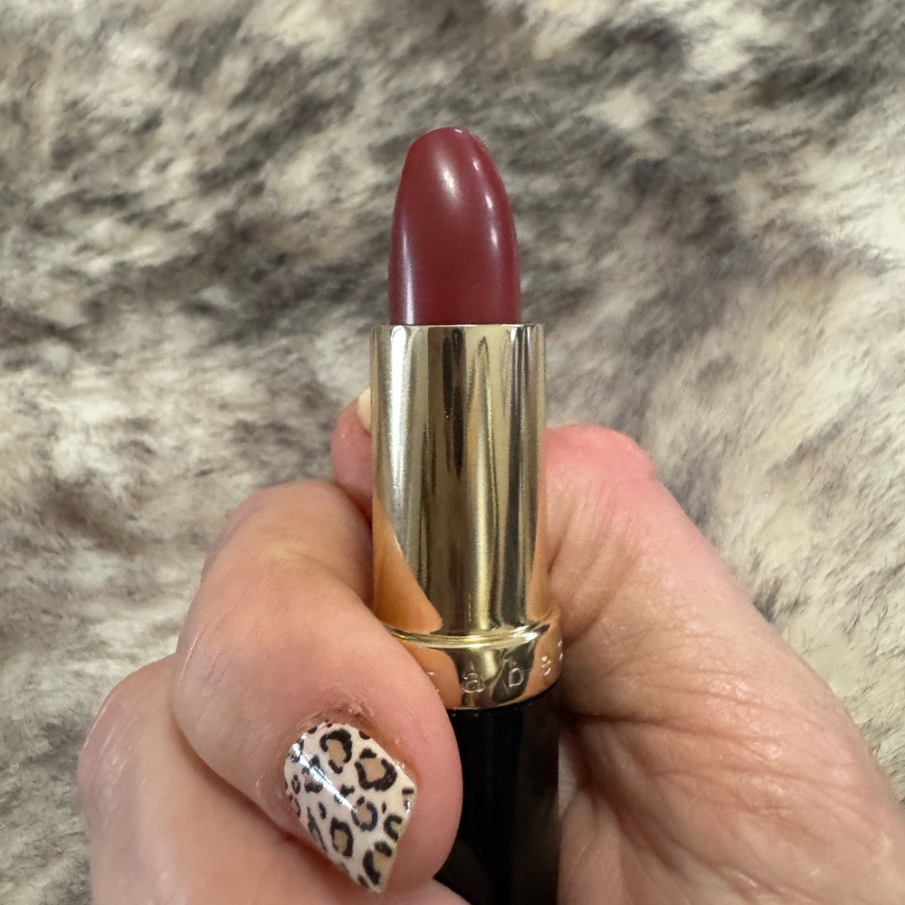 Elizabeth Arden Lipstick - Wild Winterberry